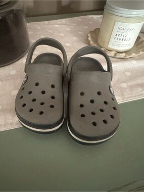 Children’s crocs - child size 9 - good used condition
